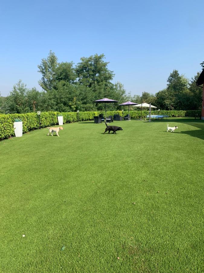 La Vecchia Cascina Rossa Hotel Fubine ภายนอก รูปภาพ