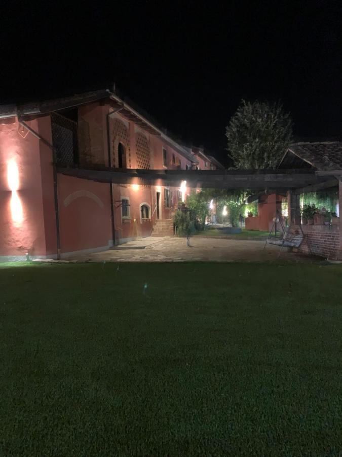 La Vecchia Cascina Rossa Hotel Fubine ภายนอก รูปภาพ